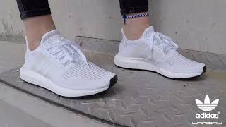 ADIDAS TRAINERS JUNIOR SWIFT RUN CORE WHITE CRYSTAL WHITE CORE BLACK