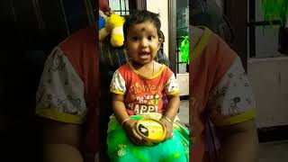 সঙ্গীতা কি খাচ্ছে এটা🍦🍦#chutki ki khachhe ata #youtube #viral #সঙ্গীতা #trending #funny #babygirl