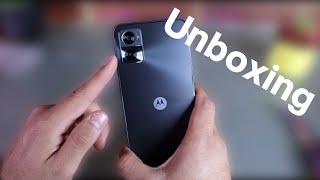 Unboxing Moto e22i