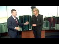 Magician Hans Klok dazzles at Excalibur Las Vegas