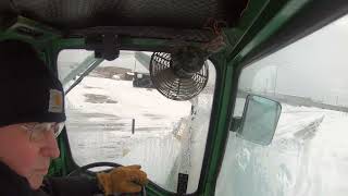 Blowing snow with the 750 JD