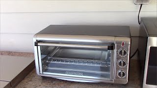 Black & Decker Convectional Toaster Oven.