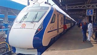 Vishakapatnam -Secunderbad VANDE BHARAT Express Departure At Vijayawada Junction|SC VandeBharat Exp