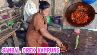 Sambal orek bawang buatan Emak Darti