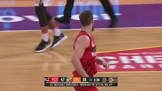 Nicholas Kay Posts 24 points & 12 rebounds vs. Cairns Taipans