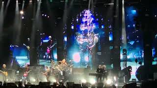 The Cure ENCORE-FIREWORK -FRIDAY I'M IN LOVE-... TOUR DEBUT!!... München 29.10.2022