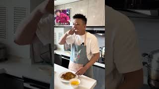 狗子竟然自己会买烧鸡，后面太搞笑了 宠物-轮台粑粑