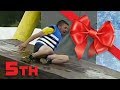 Speed Runner Gets Slammed | Advent Calendar Day 5 | Winter Wipeout HD