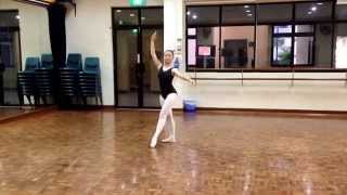 Pirouettes en dedans and pose pirouettes (RAD Intermediate)