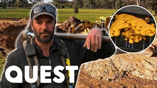 Gold Miners Unearth A Stunning $12,000 Gold Nugget! | Aussie Gold Hunters