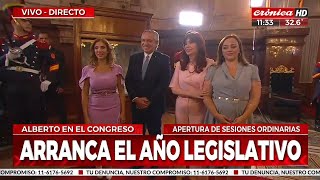 Cristina Kirchner recibe a Alberto Fernández en el Congreso Nacional