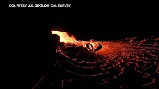 [RAW] Lava lake continues growing inside Halemaumau Crater on Hawaii island