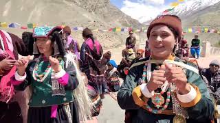 A beautiful song and dance tribute to Jabrung Nawang Namgyal Rinpoche by Z.K.Association Padum.