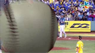 20130601 CPBL 桃猿V.S象 3上 陳鴻文霸氣怒指2壘