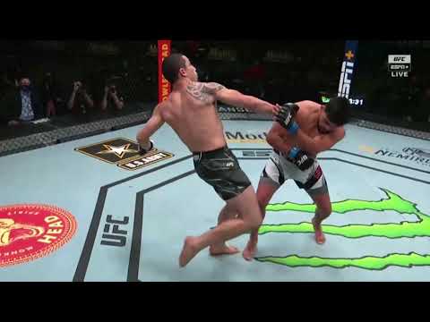 All Of Robert Whittaker's Beautiful 1-2 Headkick Combinations Vs Kelvin ...