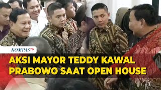 Aksi Mayor Teddy Kawal Prabowo saat Hadiri Acara Open House Dasco