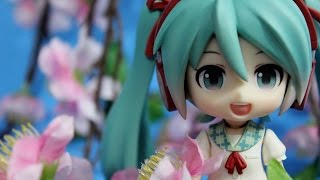 Hatsune Miku Sailor Suit Ver Nendoroid Review