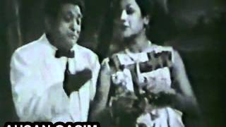 MINISTER=AJI BIWI KO GHAR PAR BITHA KAR=MOHD.RAFI =[ FOR U SHABIR RANA ].avi