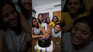 പാവം Cake മുറിച്ച് ഉറങ്ങി പോയി എന്ന് തോന്നുന്നു  🤣🤣 #fyp #viralshot