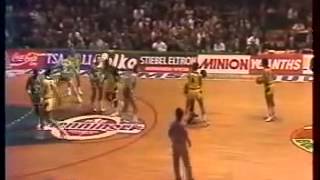 N.Galis 45p. vs Limoges CSP (1989-90 )