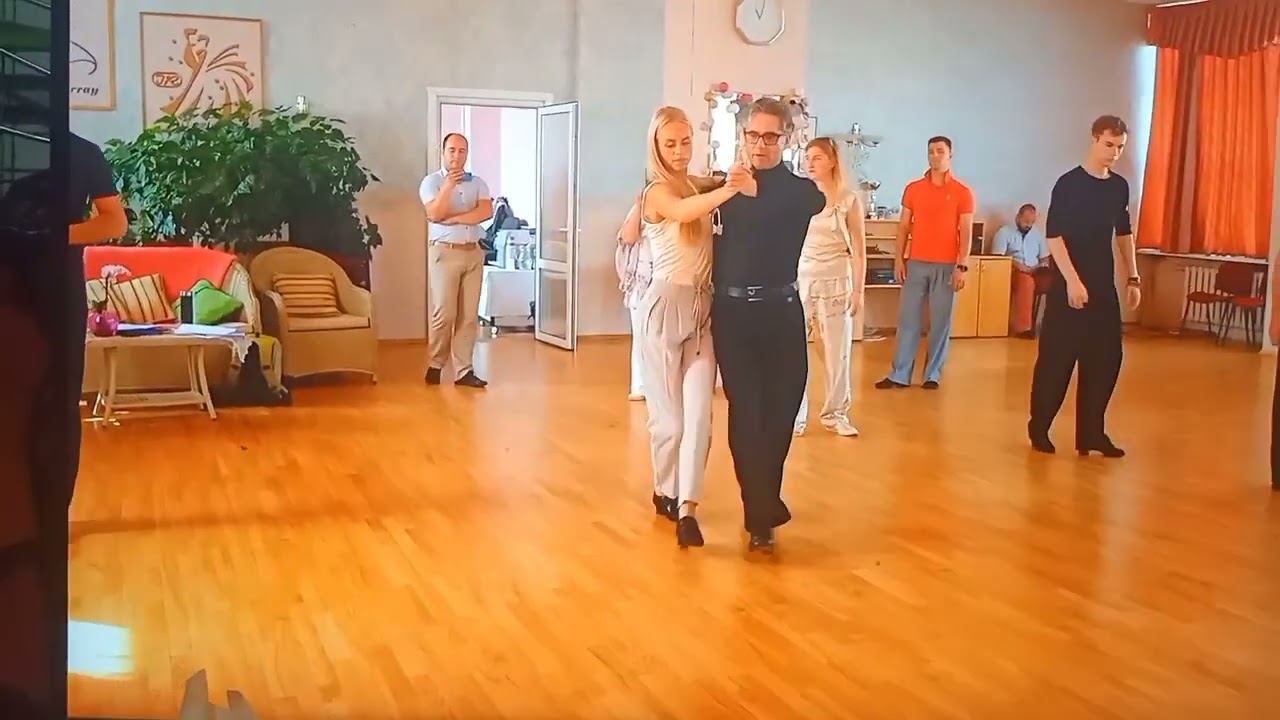 Tango Basic For Beginner Youtube