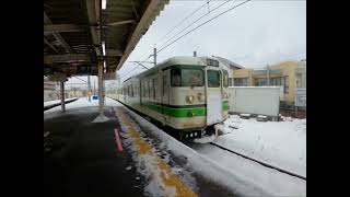 JR東日本　新潟支社　越後線　雪化粧をした　115系　初代新潟色＋2代目新潟色　青髭＋キムワイプ　新潟行き