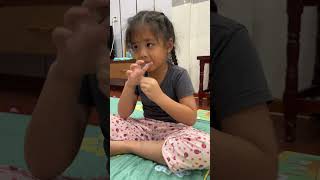 My 6th years old girl ដកធ្មេញទឹកដោះទី៣