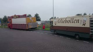 met de oliebollenwagens in konvooi