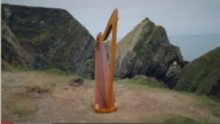 Wind Harp - Aeolian Harp on the Irish coast