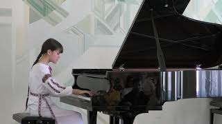 Ploshko Amelie (13 y.o.) Paganini-Liszt Etude No. 5 \