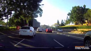 Gap squeezing idiot. navman dash cam mio mivue Rego 944 VEB