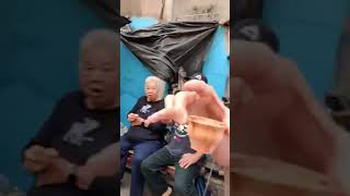 519 印度加尔各答: 华人大叔在喝印度茶 (梅县客家话) India Kolkata: Chinese uncles having Indian tea (Meixian Hakka)