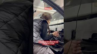 En muchos coches tenemos este problema, sacar el salpicadero para llegar al radiador de calefacción