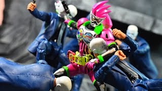 Bandai S.H. Figuarts Kamen Rider Ex-Aid Mighty Action X Lv. 2 Review