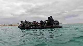Marines Conduct Amphibious Raid On Kin Blue