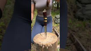 Pretty WOMAN  knows how to handle a knife🔪 #camping #survival #bushcraft #outdoors