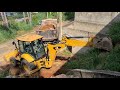 CARREGANDO CAMINHÃO COM RETROESCAVADEIRA CATERPILLAR 416F2