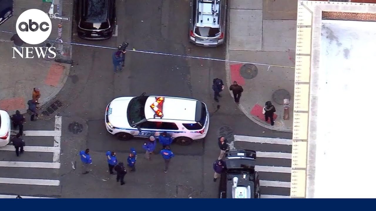 Suspect Dead After Dramatic NYC Standoff With Police - YouTube