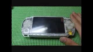 How to Disassemble the PSP 2000