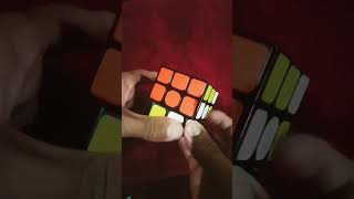 How to solve a 3×3  Rubik's cube. #shorts #viral #youtubeshorts.