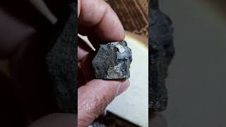 Pyrite mineral with a mixture of precious metals and gold معدن البيريت مع خليط من المعادن الثمينة