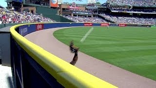 SF@ATL: Morse makes nice leaping grab up against wall
