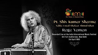 Raga Yaman ~ Pt Shiv Kumar Sharma \u0026 Ustad Shafaat Ahmed Khan ~ Siri Fort Auditorium, Delhi (1993)