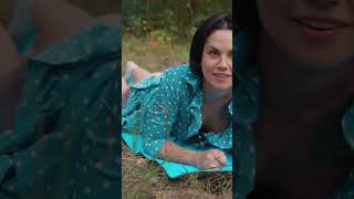 Evelina's yoga outdoors in a dress #yoga #stretching