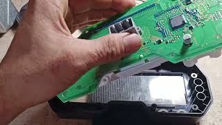 Sửa đồng hồ xe Yamaha R15 không sáng đèn màn hình đồng hồ hiển thị thông số