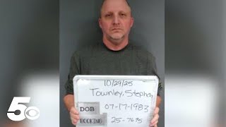 Mansfield officer facing charges after allegedly pawning police department guns