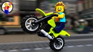Choose a Cool Motorcycle 🔴🏁 LEGO Animation