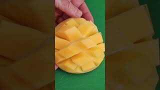 How To Cut A Mango