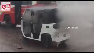 A MONTRA ELECTRIC AUTO CAUGHT FIRE AT KANNI MARKET ROAD IN GLB