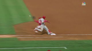 PHI@LAA: Hernandez safe after overturned call